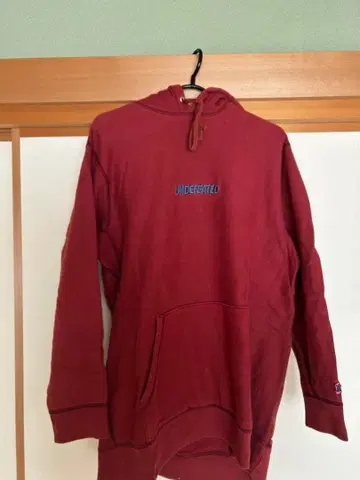 UNDEFEATED 버건디 후드 부착 후드티 XL