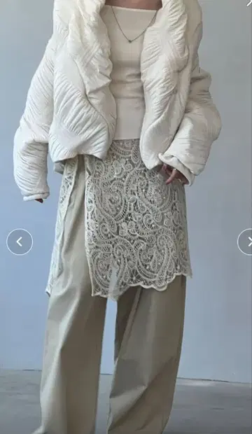 chucilla 입체 디자인 다운 자켓