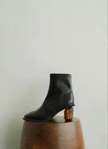 Knuth Marf / 클리어 힐 부츠 블랙