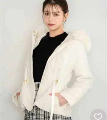 노엘라 드로스트 충전솜 코트