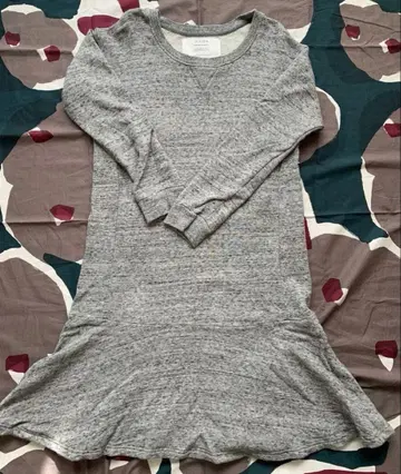 ara ara 맨투맨 원피스