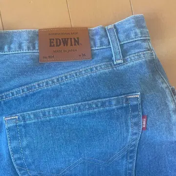 EDWIN제 일본제 데님, 모델 No. 404, W36 사이즈.