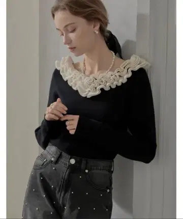 [MEISM by Re:EDIT] 프릴 V넥 니트탑