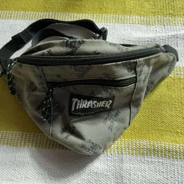 THRASHER skate and destroy 콜라보 바디백 그레이