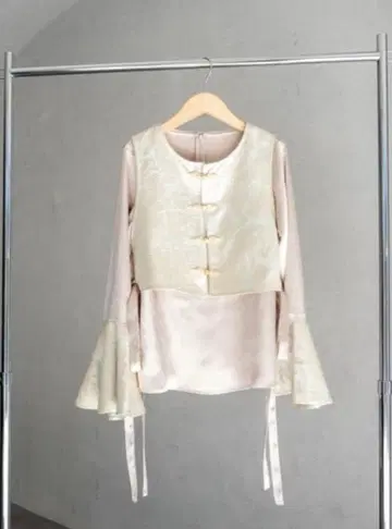 sahara Chinoiserie Vest Layred Top