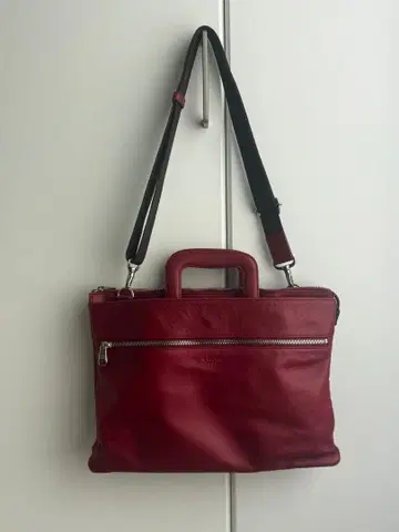 ultima 빨간색 가죽 비즈니스 백 중고품 발송은 1/6 이후