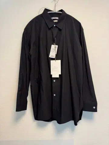 크리스타세야 블랙 셔츠 새상품 L 사이즈