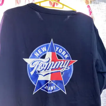 타미 진스 네이비 반팔 티셔츠