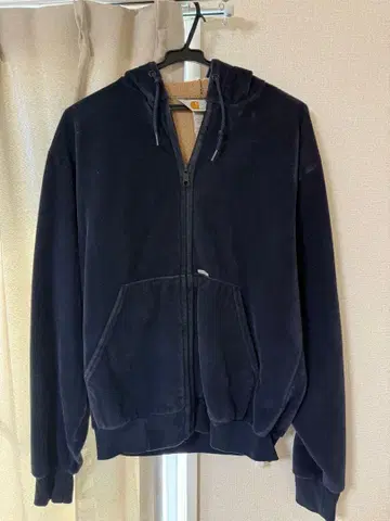 Carhartt 네이비 후드티