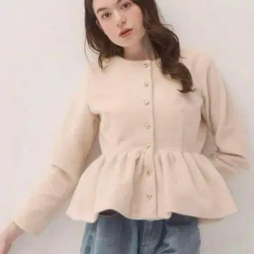 muguet heart button 페플럼 탑 핑크 페플럼