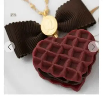 Qpot 스트로베리 와플 목걸이