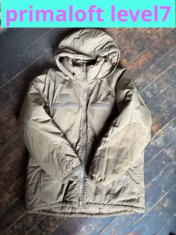 FREAK'S STORE 프리마로프트 자켓 레벨 7 클리닝 완료