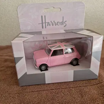Harrods Corgi 콜라보 미니카 핑크