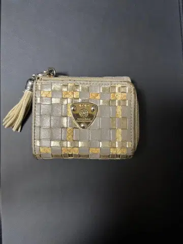 아타오 골드 뜨개질 디자인 3단 폴더형 지갑