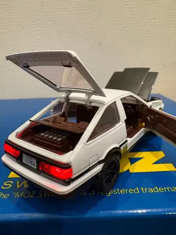 이니셜D 후지와라 두부 가게 AE86 미니카