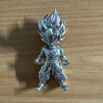 드래곤볼 Z 초합금의 덩어리 초사이어인 손오공 피규어
