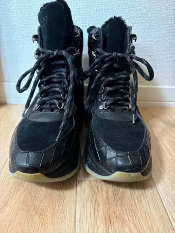 JIMMY CHOO 부츠 스니커즈 무스탕 사이즈 40 이탈리아제