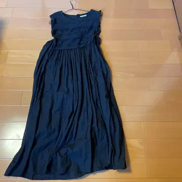 Samansa Mos2 블랙 슬리브리스 원피스