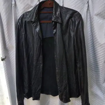 CARPE DIEM 워셔블 가죽 셔츠