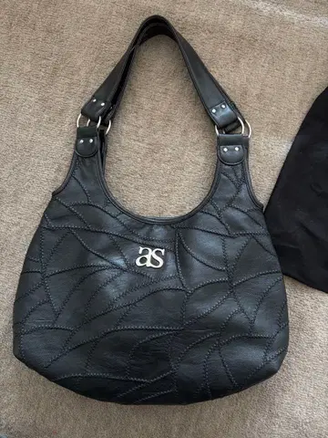 as'on 블랙 가죽 숄더백