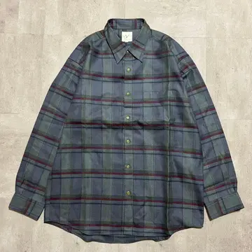 새상품급 체크 플란넬 셔츠 레귤러 카라