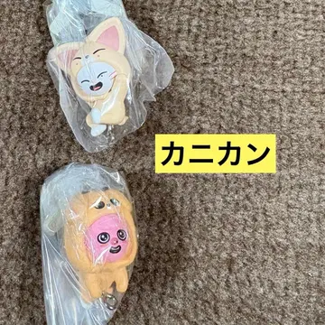 집어서 이어 붙인 마스코트 지니레트 돼끼 흠집 가챠