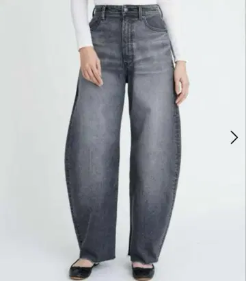 YANUK 야누크 여성용 데님 LAURA 21 미사용 새상품 로라