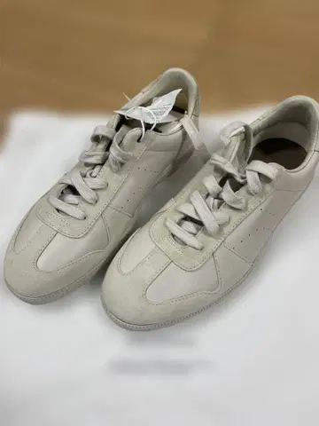 [ 새상품 미사용 ] ZARA ORIGINS 저먼 트레이너 26cm