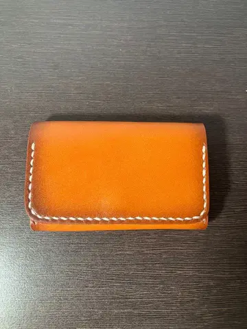 가죽 이단 접이식 카드 케이스 카멜