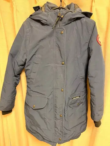 네이비 후드 부착 다운 자켓 M 사이즈