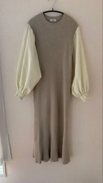 [ LOWRYSFARM ] 리브 플레어 원피스