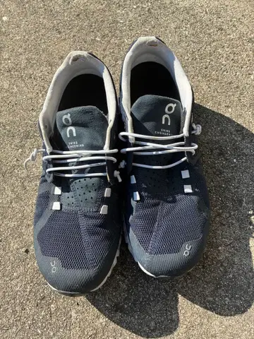 On 러닝화 네이비