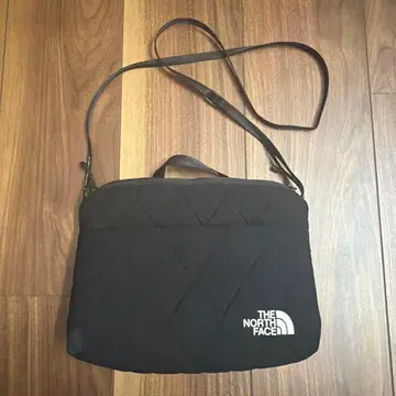 THE NORTH FACE 블랙 숄더백