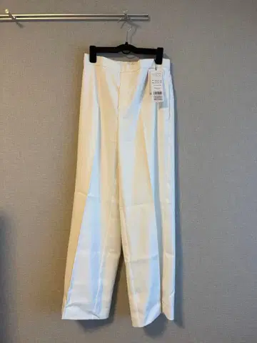 M-PREMIER 화이트 슬랙스 사이즈 38 UV 프로텍션