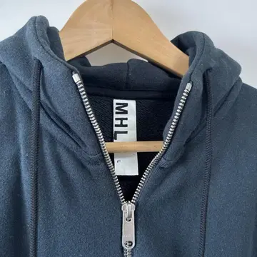 MHL. x LOOPWHEELER 하이 지퍼 후데트 후드티