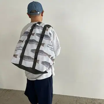 위켄더 메쉬 토트백