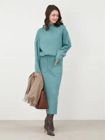 미라 오웬 셋업 [ 새상품급 ]