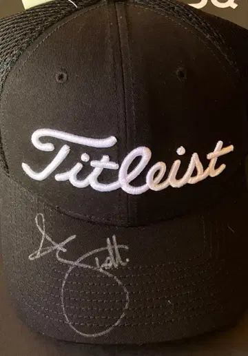 아담 스캇 선수 친필 사인 캡