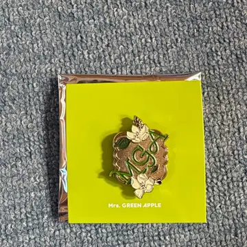 Mrs. GREEN APPLE 핀 배지