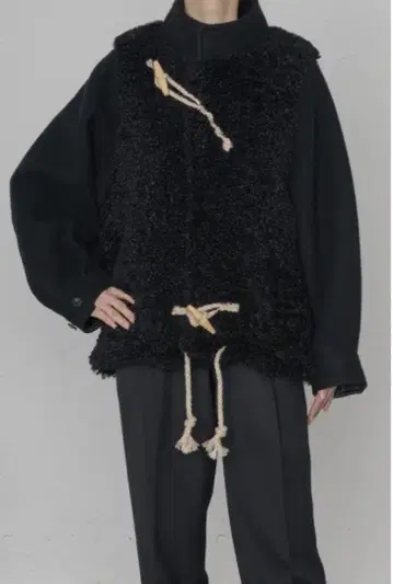 HYKE 더블 페이스 시어링 더플 재킷 블랙 사이즈 1