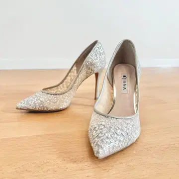 DIANA 실버 글리터 하이힐 23cm