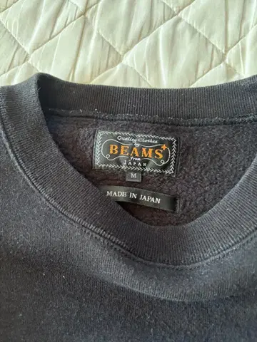 BEAMS 블랙 맨투맨 M 사이즈