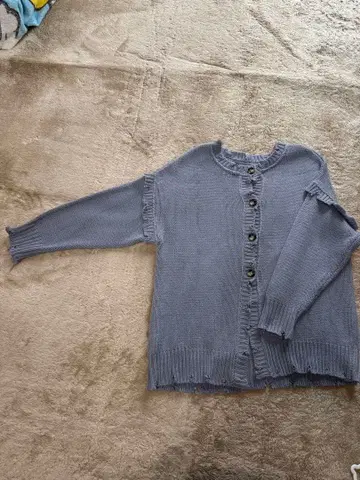 그레이 프릴 디자인 니트 가디건