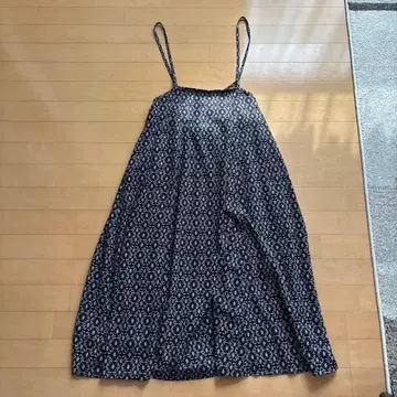 꽃무늬 살로펫 원피스 그린 라벨 릴랙싱