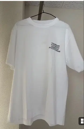 Champion 화이트 T셔츠