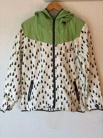 고 슬로우 카라반 트리 프린트 후드티 자켓