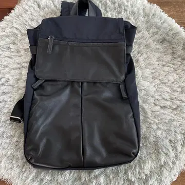 Y'SACCS 이자크 나일론 x 가죽 백팩 새상품급