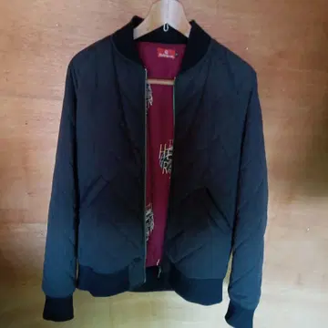 헬레이저 블랙 퀼팅 점퍼