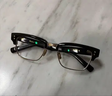 [ 새상품급 ] [ 레어 ] DITA 안경 스테이츠맨