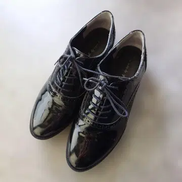 아네스베 에나멜 신발 23.5cm 관혼상제